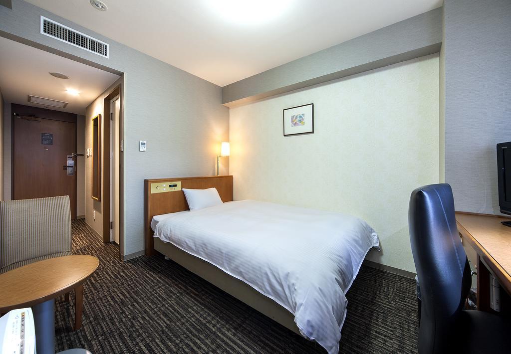 Daiwa Roynet Hotel Tojama Szoba fotó