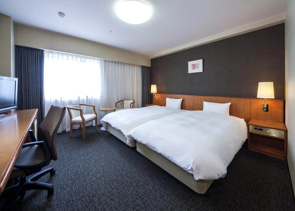 Daiwa Roynet Hotel Tojama Szoba fotó